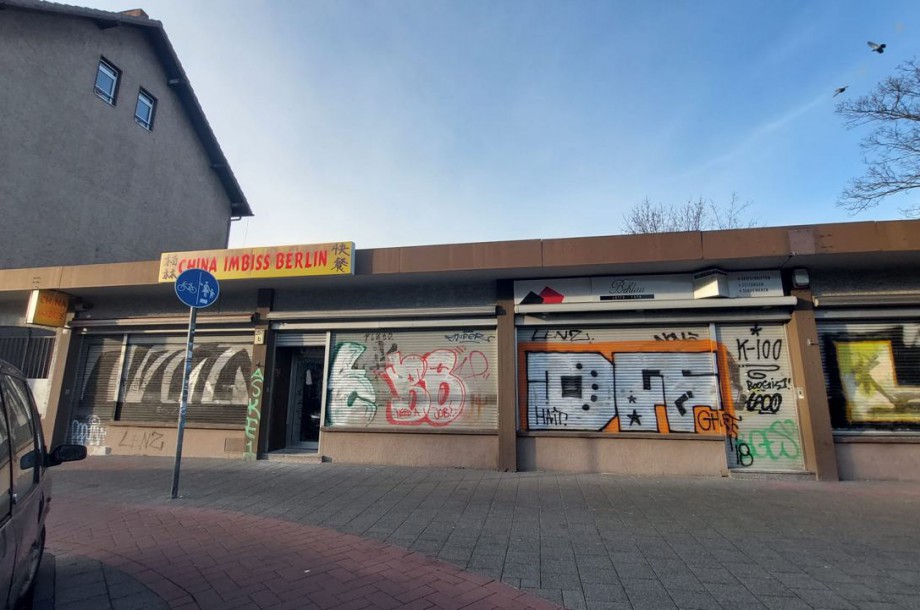 POLIS - Das WEEKEND Happening #3 Liebig 257 (UA 2022)